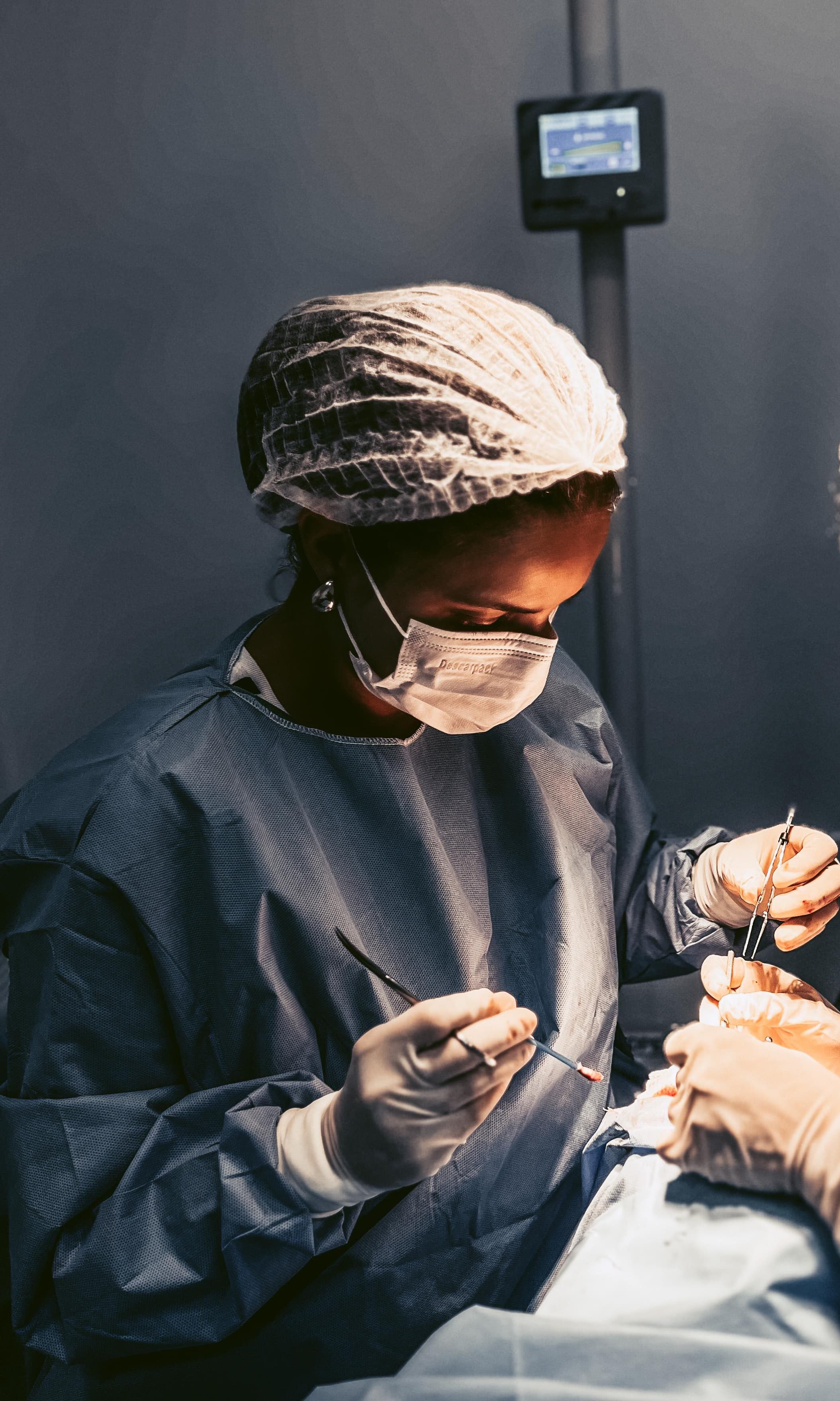 Demonstração da área de incisão na blefaroplastia superior